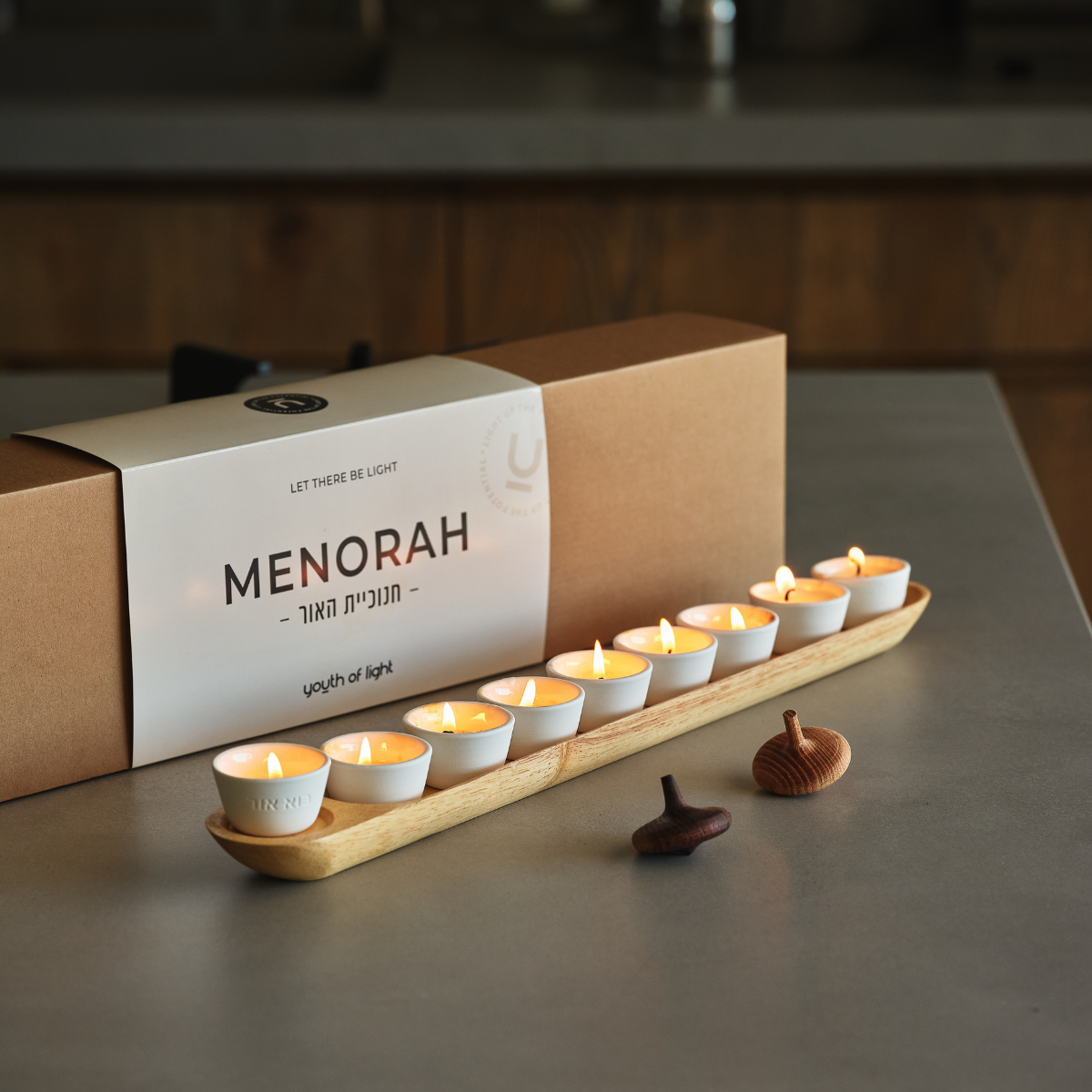 חנוכיית האור