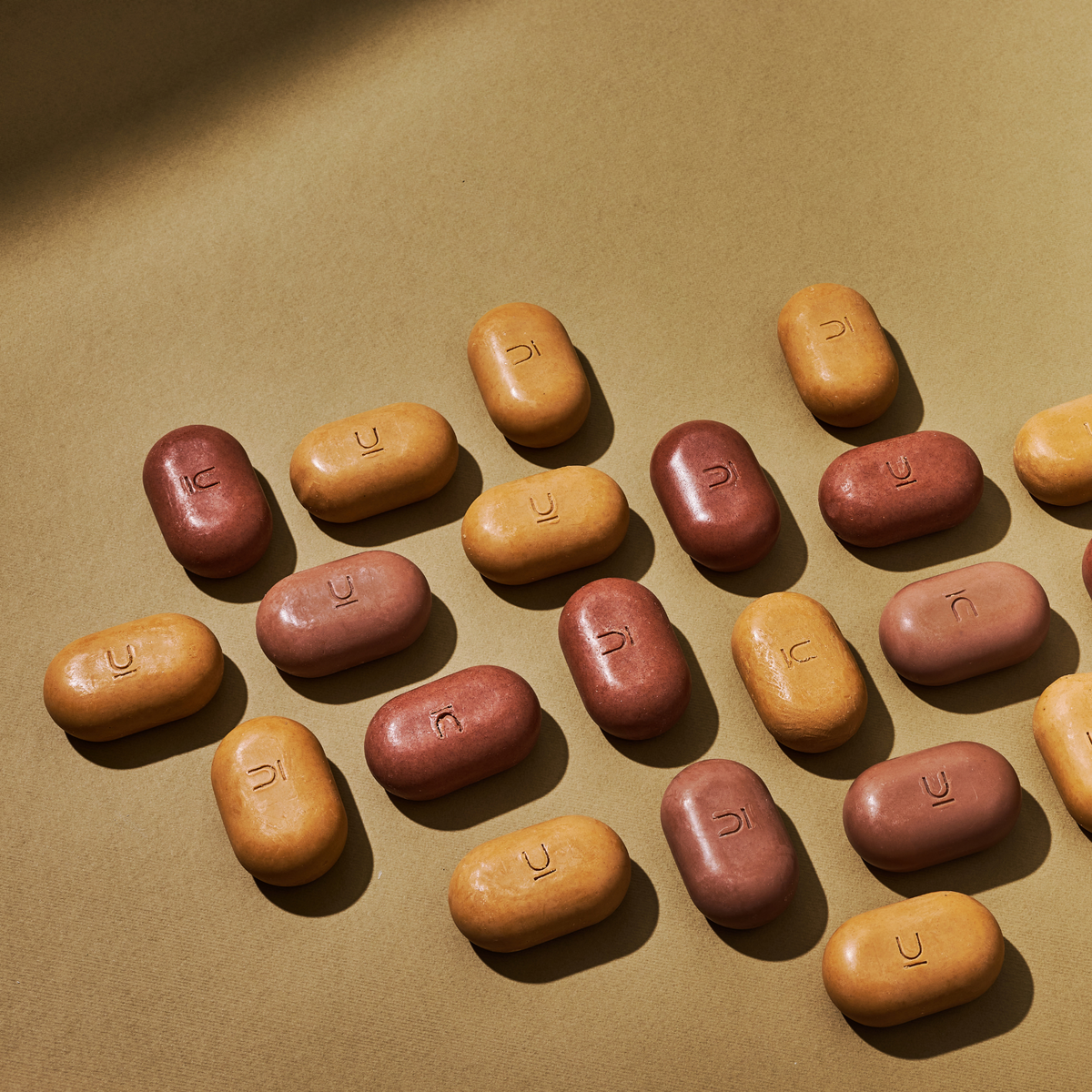 שלישיית סבון עגול מעורב