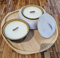 אביב חדש״ - כד חרס ונר - על מגש עגול מרשים״